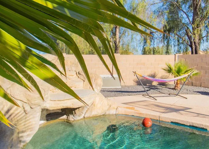 Hébergement de vacances Heated Pool • Mini Golf • Huge Backyard • King Bed Casa Grande